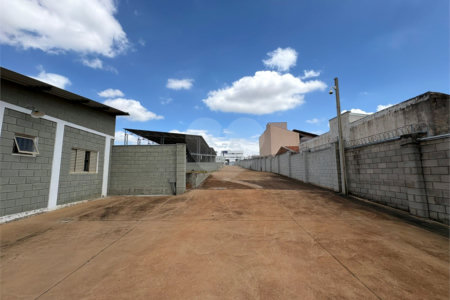 Galpão comercial á venda.
