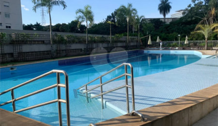 Apartamento para alugar com 3 quartos, sendo 1 suíte,  em Vila Anastácio, São Paulo, SP