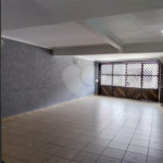 Casa com 324m², 4 dormitórios, sendo 1 suíte, 4 vagas, à venda no Jardim Las Vegas em Santo André.