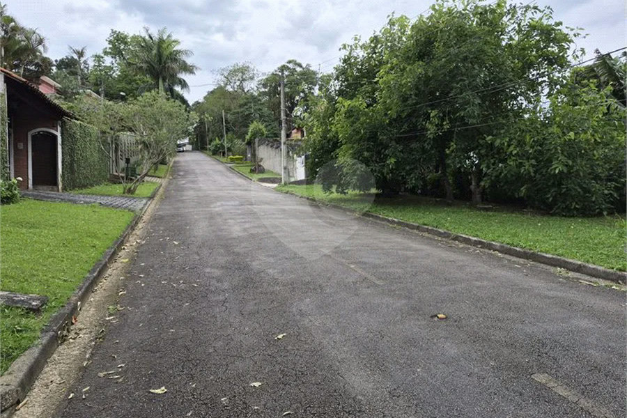 Terreno à venda no condomínio Alpes da Cantareira, Mairiporã - SP