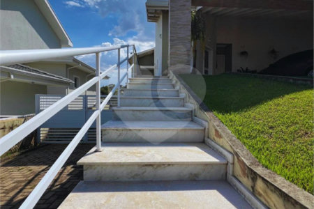 Apresento essa belíssima casa no Condomínio Delle Stelle - Louveira SP