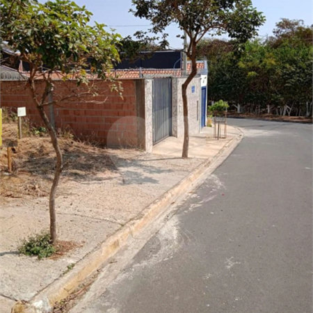 Terreno plano contendo 160,00 m² .
