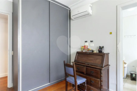 APARTAMENTO COM 3 DORMITÓRIOS, 3 SUÍTES, 3 VAGAS, LAVABO, LAZER, 193 M² - MOEMA