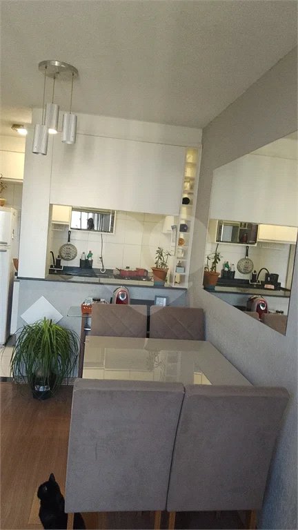 Apartamento 3 dormitórios Cond. Laranjeiras.