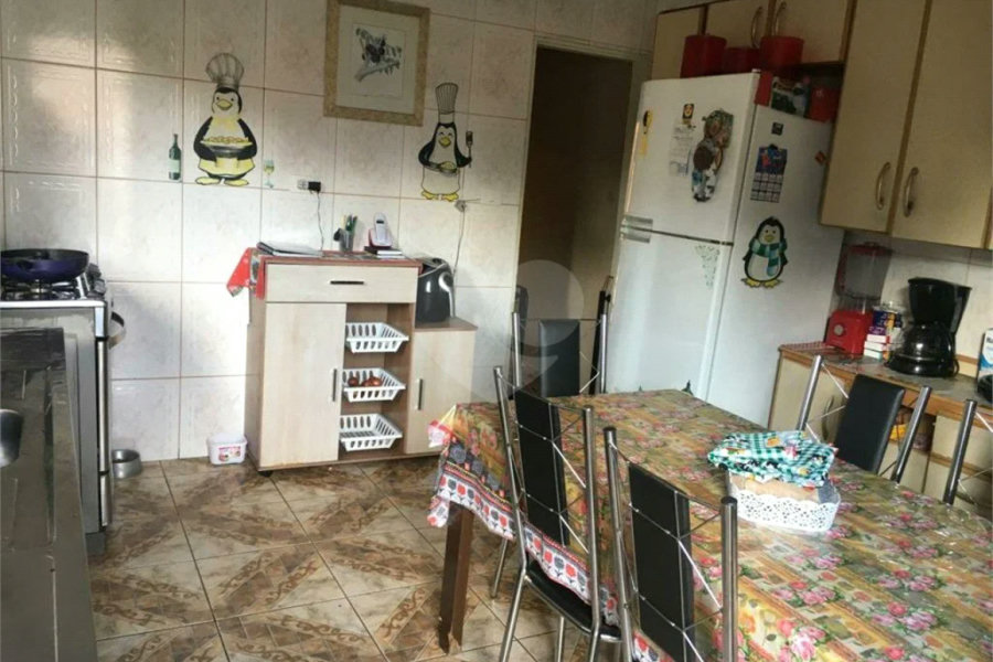 Terreno com 350m2 de área total, localizado no melhor da Vila Santa Catarina !!