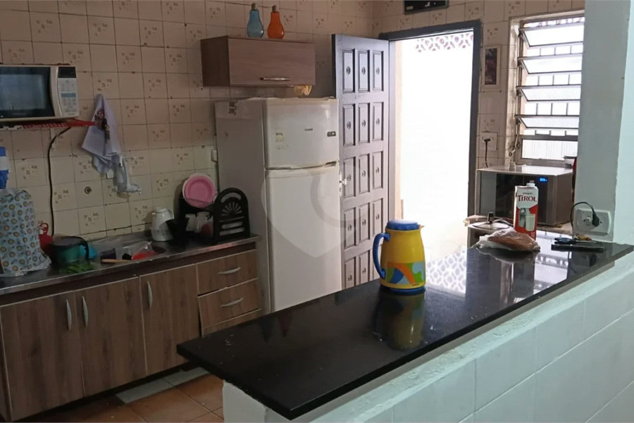Térrea 02 dormitórios, localização privilegiada. Próximo a tudo