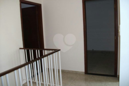 Excelente Sobrado à venda no Klabin -370 m2 construídos c/piscina - 3 Quartos/ 1 Suíte/10 Vagas