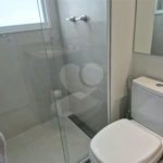 Oportunidade na Vila Leopoldina!! Apartamento com dois dormitórios, sendo uma suíte, dois banheiros, e com duas vagas.