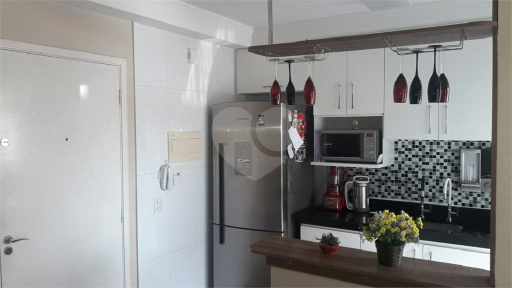 Excelente apartamento todo mobiliado, paralela a Júlio Buono!