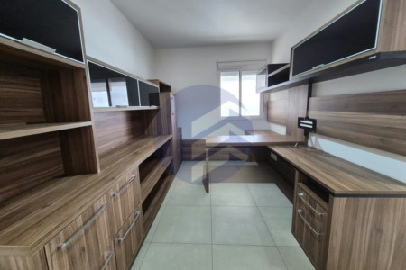 Apartamento à venda ou para alugar, 110m² com 2 quartos, sendo 1 suíte, escritório e  vagas Condomínio Paulistano, São Paulo - SP