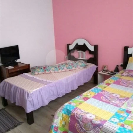 Sobrado com 246m², 3 quartos, sendo 1 suíte, 7 vagas de garagem, à venda no Jd das Maravilhas, em Santo André