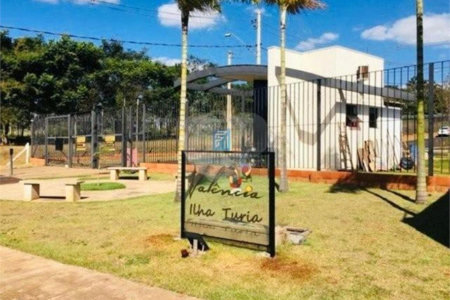 Casa Térrea no Condomínio Residencial Valencia Ilha Turia.
