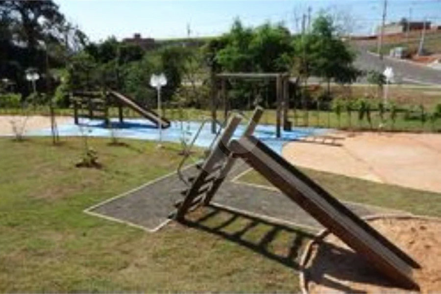 Terreno à Venda no Condomínio Reserva Das Paineiras