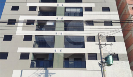 Apartamento à venda com 3 quartos, sendo 1 suíte,  no Centro, São Carlos, SP