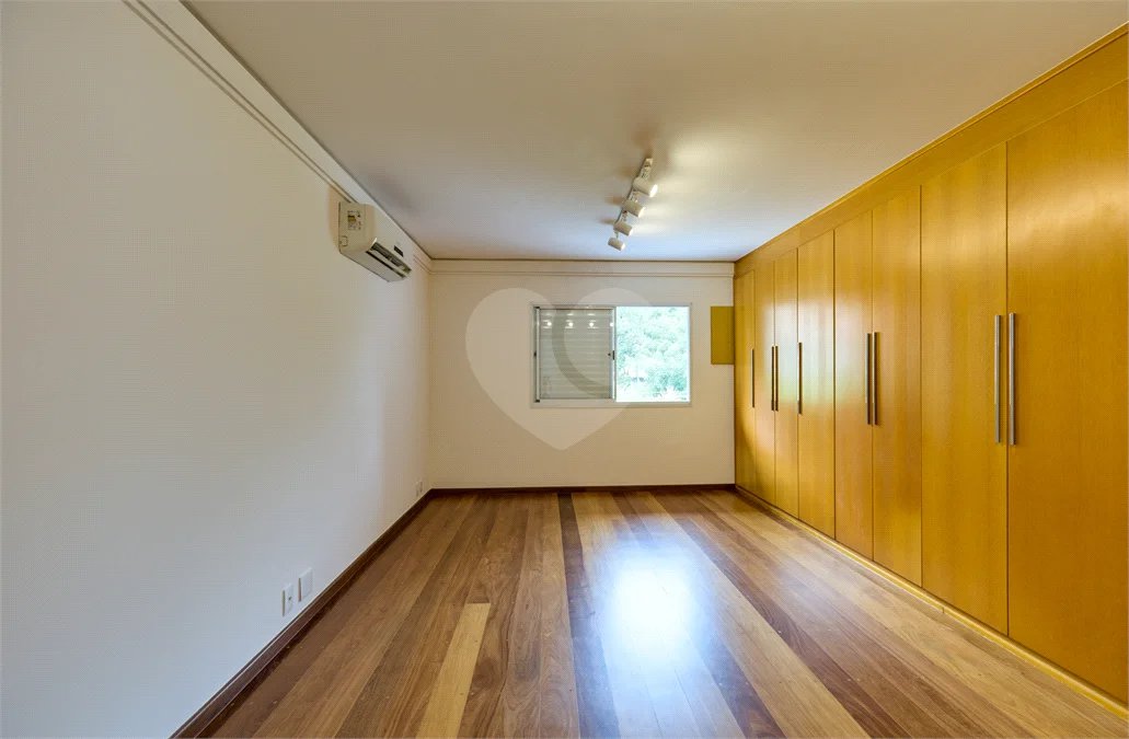 Casa de condomínio 4 suítes a venda no Alto da Boa Vista