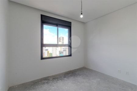Apartamento à venda com 3 suítes em Campo Belo, São Paulo, SP