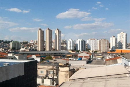 Imóvel para você investidor com 2 casas independentes a 500 metros do metrô São Lucas
