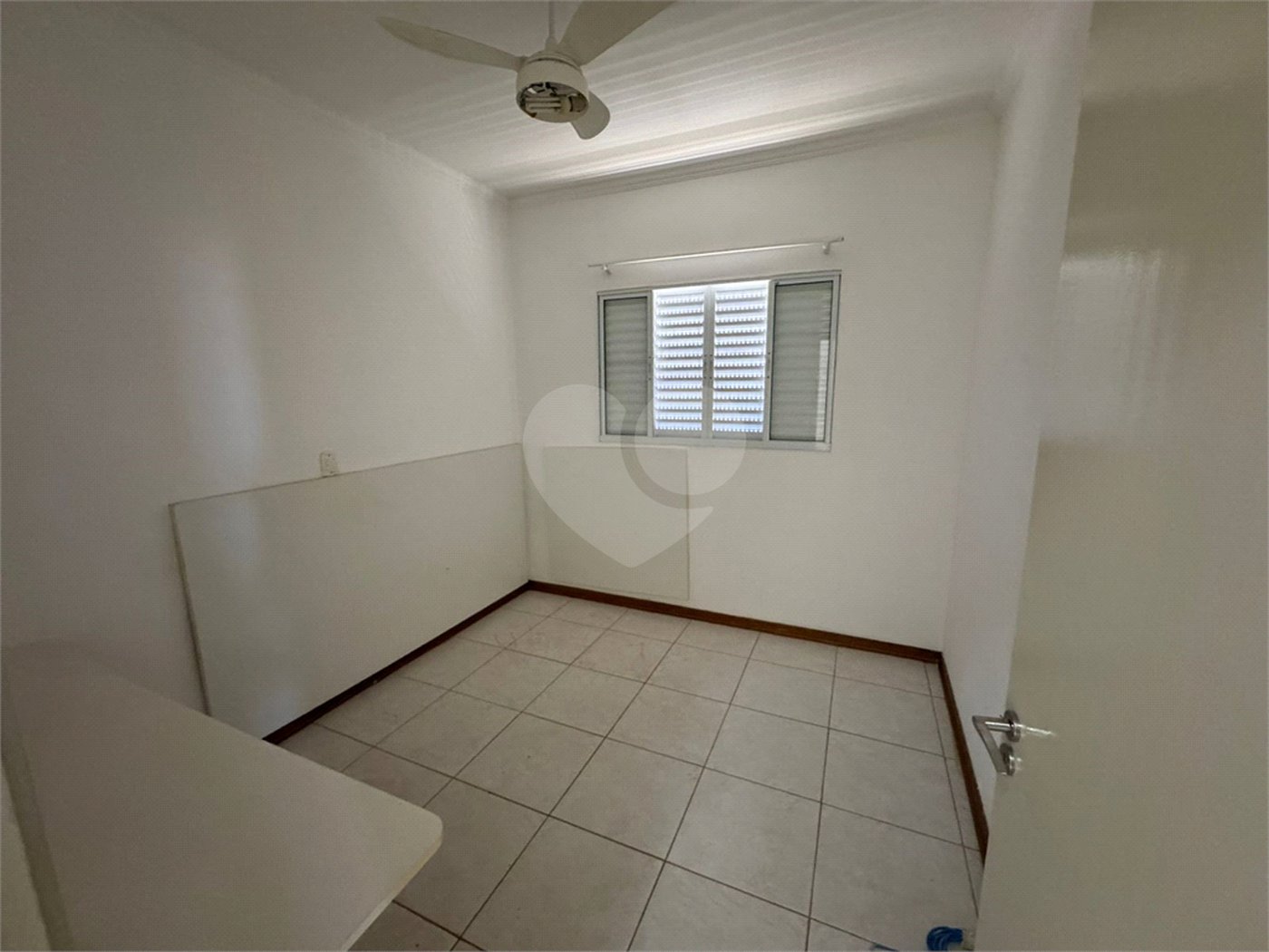 Casa á venda, com 3 dormitórios, no bairro Planalto paraíso em São Carlos.