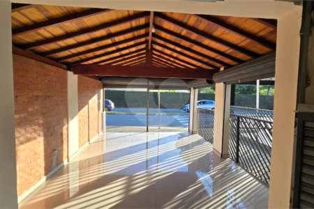 Salão 110m² comercial na Lucas Nogueira Garcez - Atibaia- SP