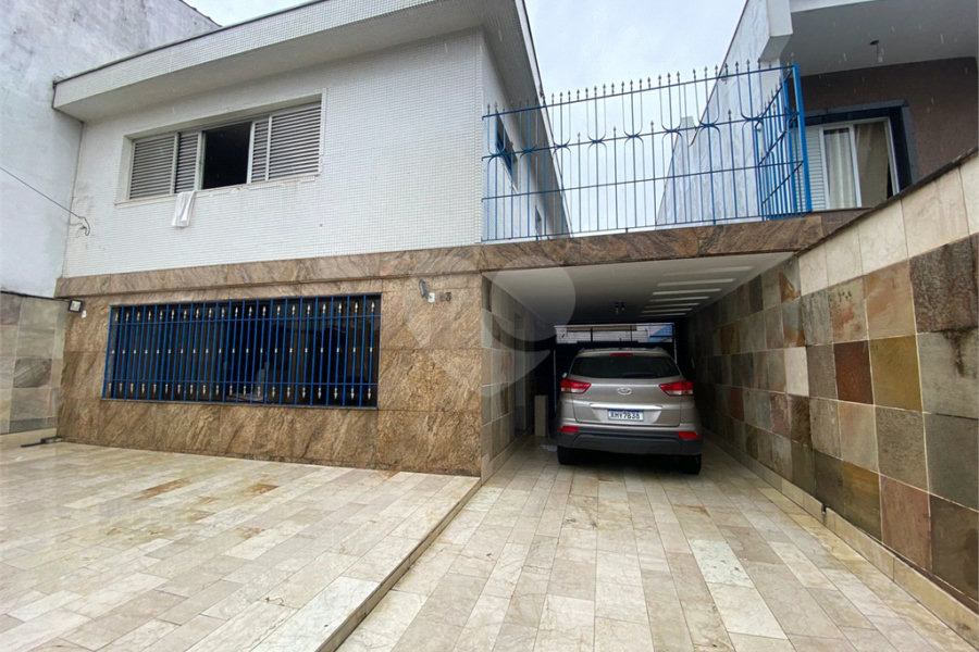 Sobrado 3 Suítes próximo ao parque do carmo