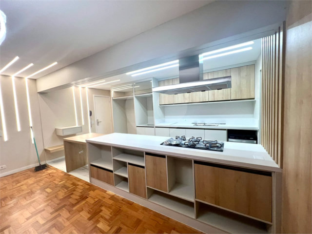 Apartamento à venda com 3 quartos, sendo 1 suíte,  em Alto da Boa Vista, São Paulo, SP