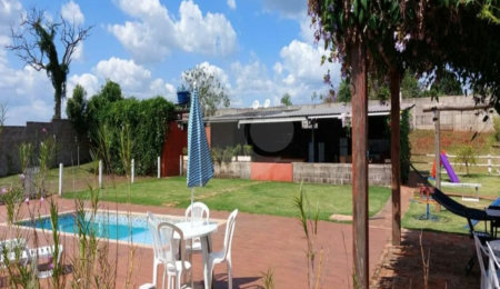 Chácara à venda com 4 quartos, sendo 1 suíte,  em Jardim dos Ipês, Brodowski, SP