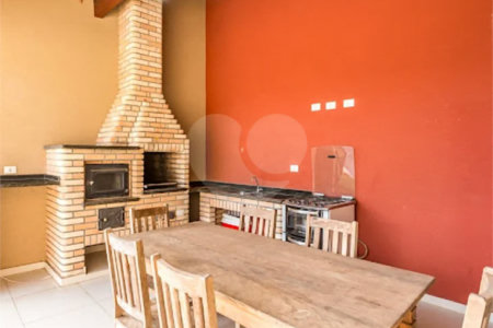 Casa à Venda com 4 suítes no bairro Jardim Paulista em Atibaia/SP.