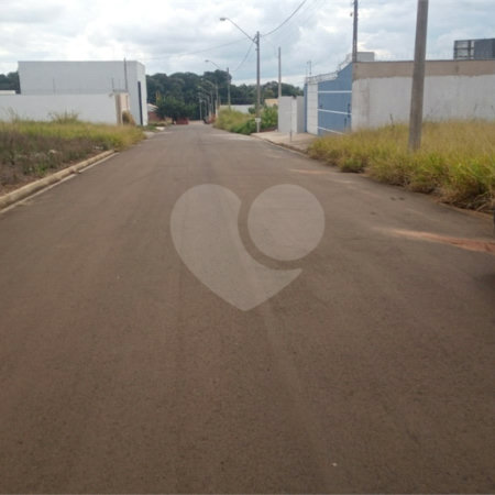 Lote no Jardim do Bosque, aceita financiamento ou aquisição de terreno e construção .