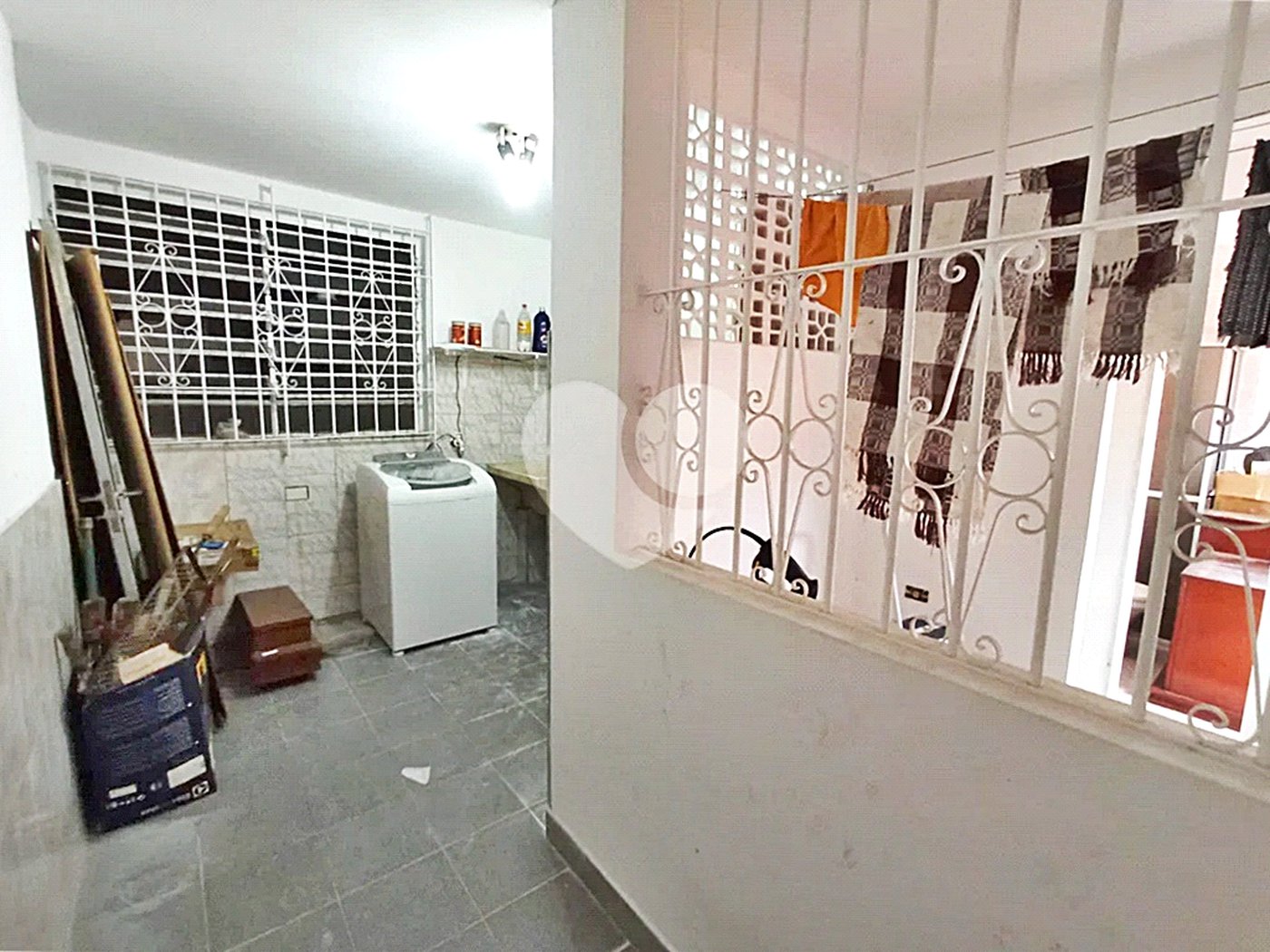 Casa Santa Teresinha | 4 Suítes | 280m² | 3 Vagas | Excelente Localização