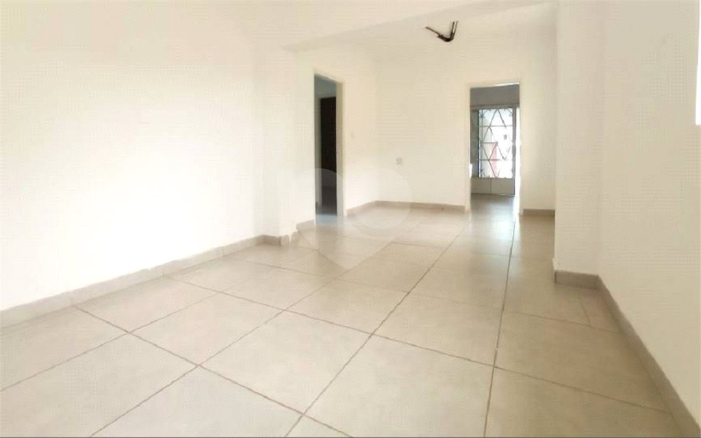 Casa térrea na Sallum.