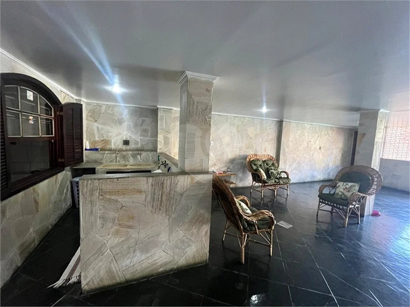 Casa com piscina disponivel para venda com 250m² - Jardim Paris / SP