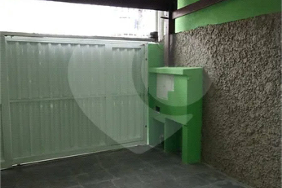 Sobrado à venda com 2 quartos em Jardim Itacolomi, São Paulo, SP