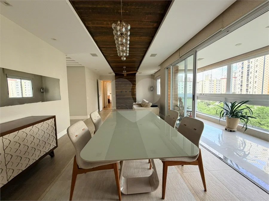 Apartamento à venda com 3 suítes em Vila Mariana, São Paulo, SP