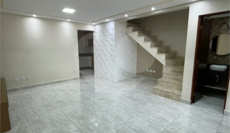 Casa para alugar com 3 quartos, sendo 1 suíte,  no condomínio Florenz, Mogi das Cruzes - SP