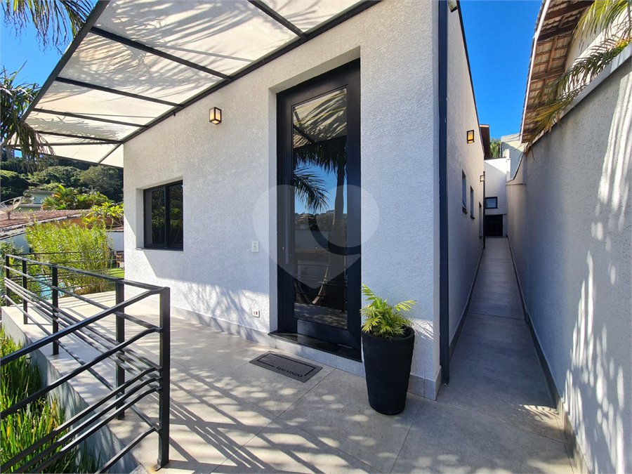 Casa com 4 dormitórios à venda, 214 m² por R$ 1.890.000 - Parque Arco Iris - Atibaia/SP
