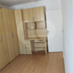 Apartamento de 01 dormitório com terraço e vaga perto do metrô