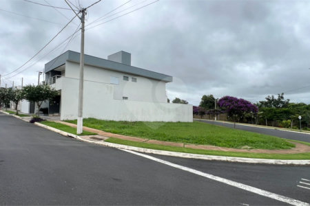 Lote de esquina à venda no Condomínio Faixa Azul