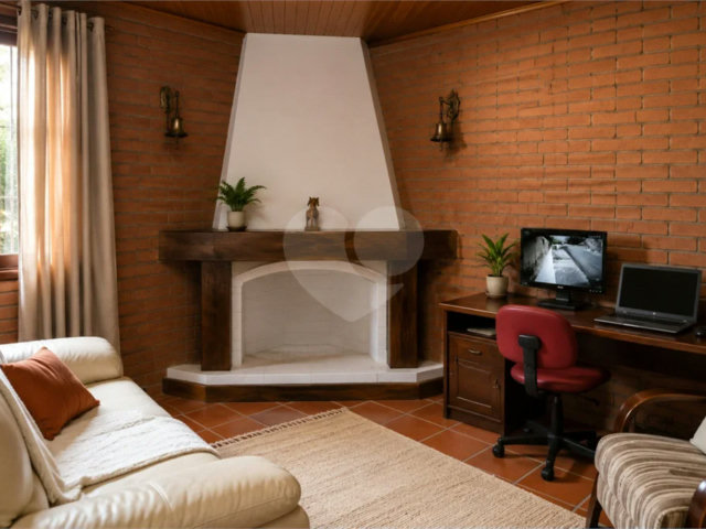 Casa à venda com 3 quartos, sendo 1 suíte,  em Guarapiranga, São Paulo, SP