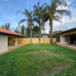 Casa térrea no Condomínio Parque Faber I