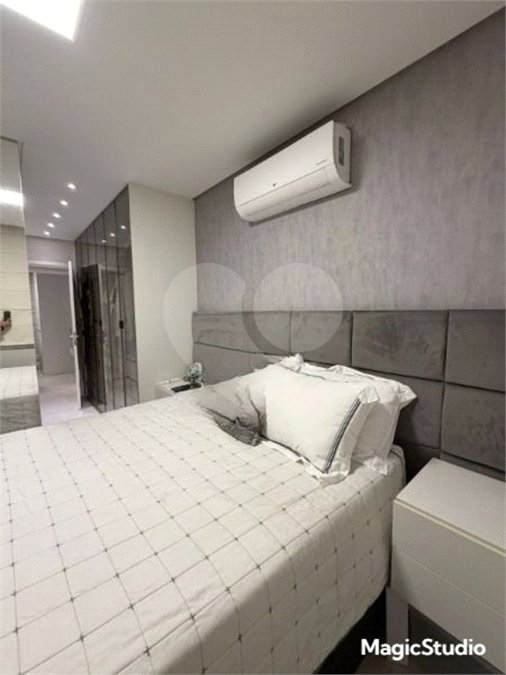 Apartamento com 120m², 3 dormitórios, sendo 3 suítes, 2 vagas de garagem, à venda no Tatuapé.