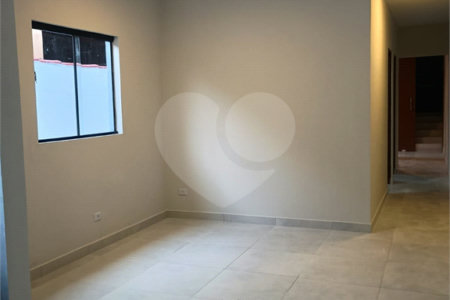 Belíssimo Sobrado com 3 Quartos e 135m² A/C à Venda no Jardim Alvinópolis - Atibaia