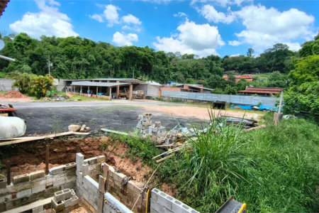 Locação de barracões para Armazenamento" área total de 6000mts - Bairro Abadia - Louveira SP