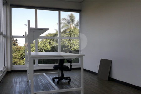 Prédio para alugar em Vila Salles, Atibaia, SP