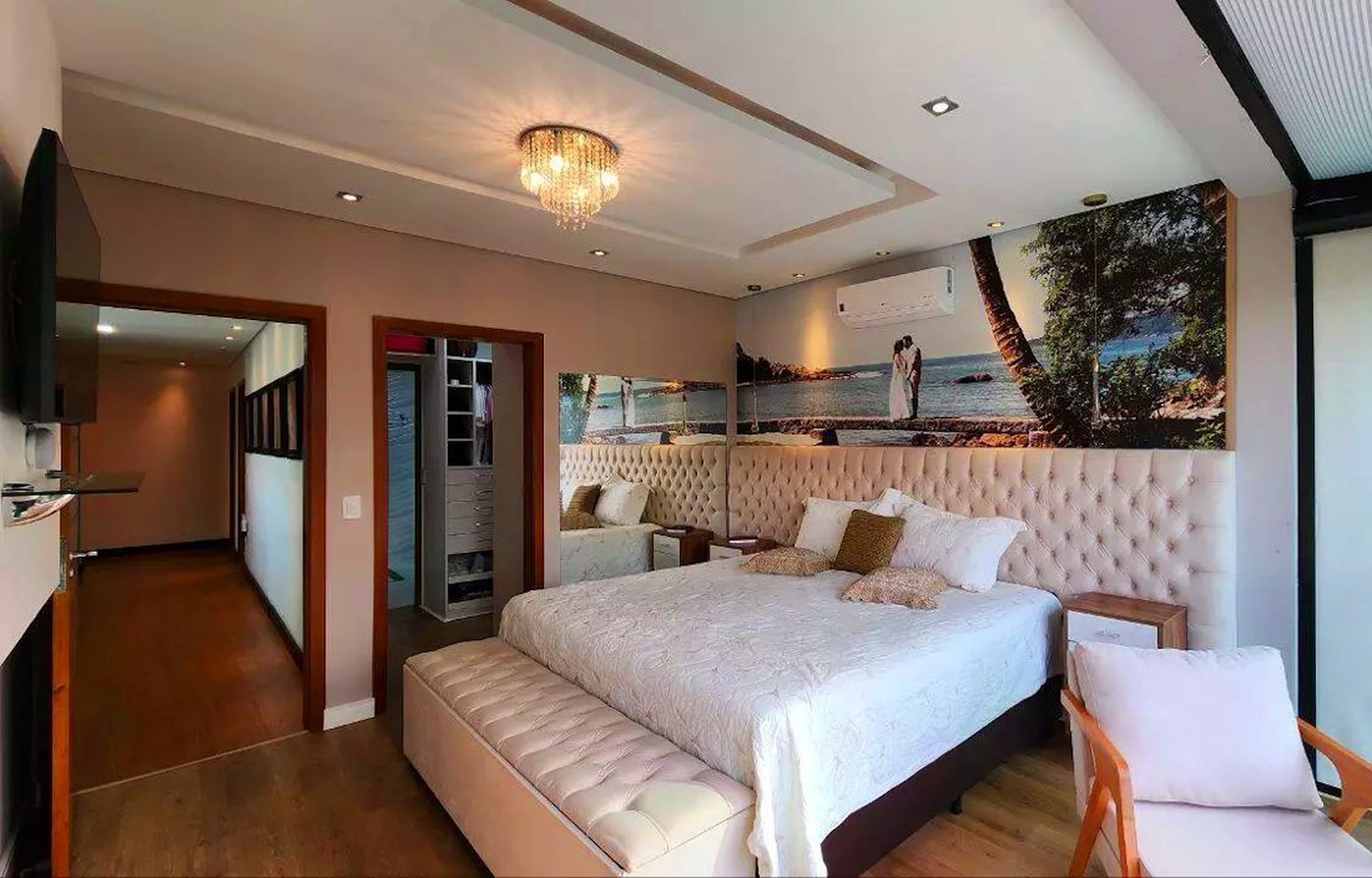Casa de Alto Padrão à venda com 4 quartos, sendo 1 suíte, em condomínio, Cotia - SP