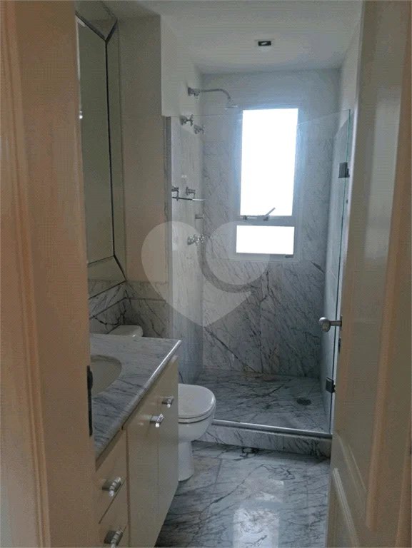 Apartamento a venda com 252 m² no Campo belo.
