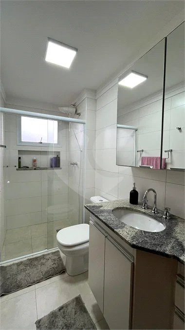 Apartamento à venda com 3 quartos, sendo 1 suíte, no Centro, Poços de Caldas - MG