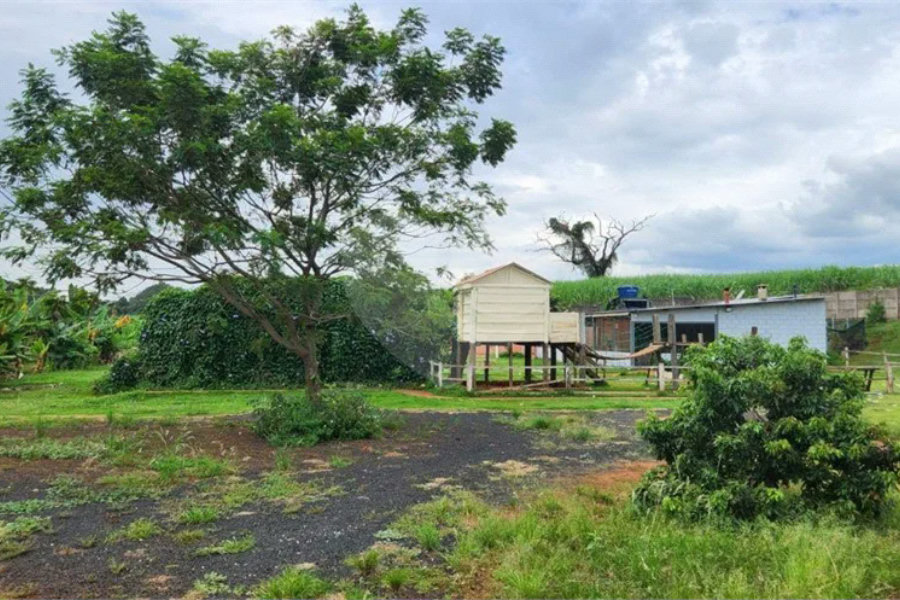 Chácara à venda com 4 quartos, sendo 1 suíte,  em Jardim dos Ipês, Brodowski, SP
