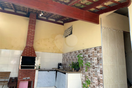 Casa de 3 quartos em Ibaté - SP