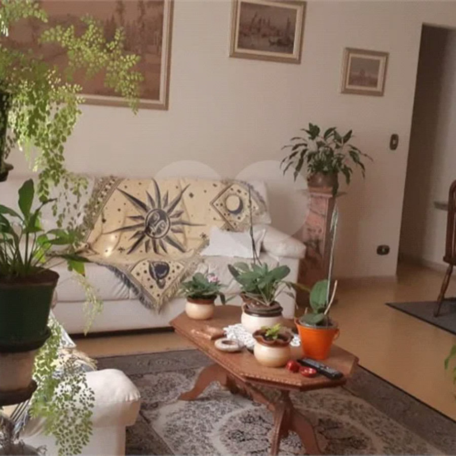 Apartamento 3 dorm, 1 suíte, 2 vagas no Belém