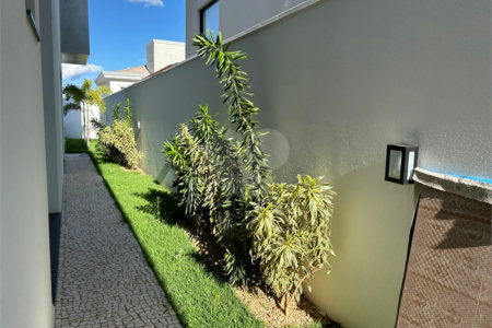Sobrado dos sonhos a venda no Damha III